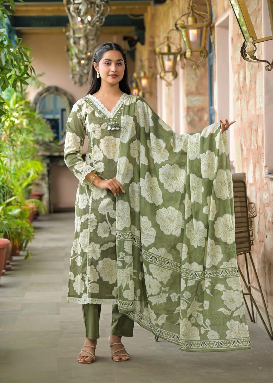 Floral Elegance Embroidered Tunic Set